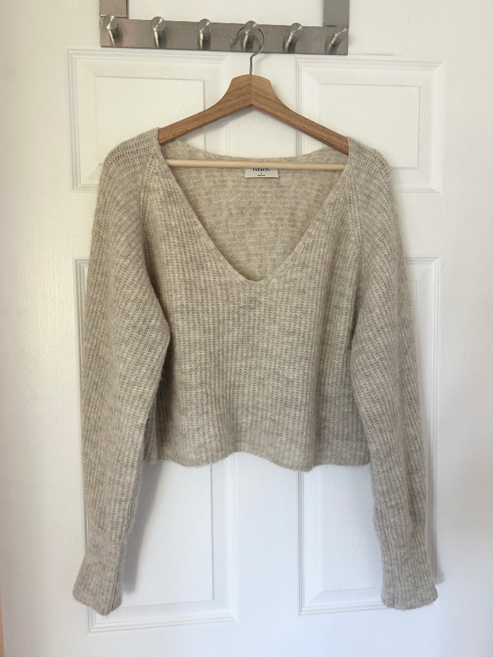 Aritzia Babaton Tessin Alpaca Blend Taupe V-Neck Sweater - size Small